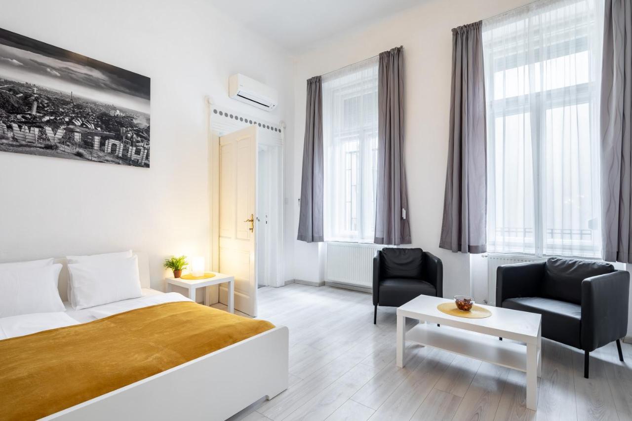 New, High Quality Apartment In The City Center Budapest Exteriör bild