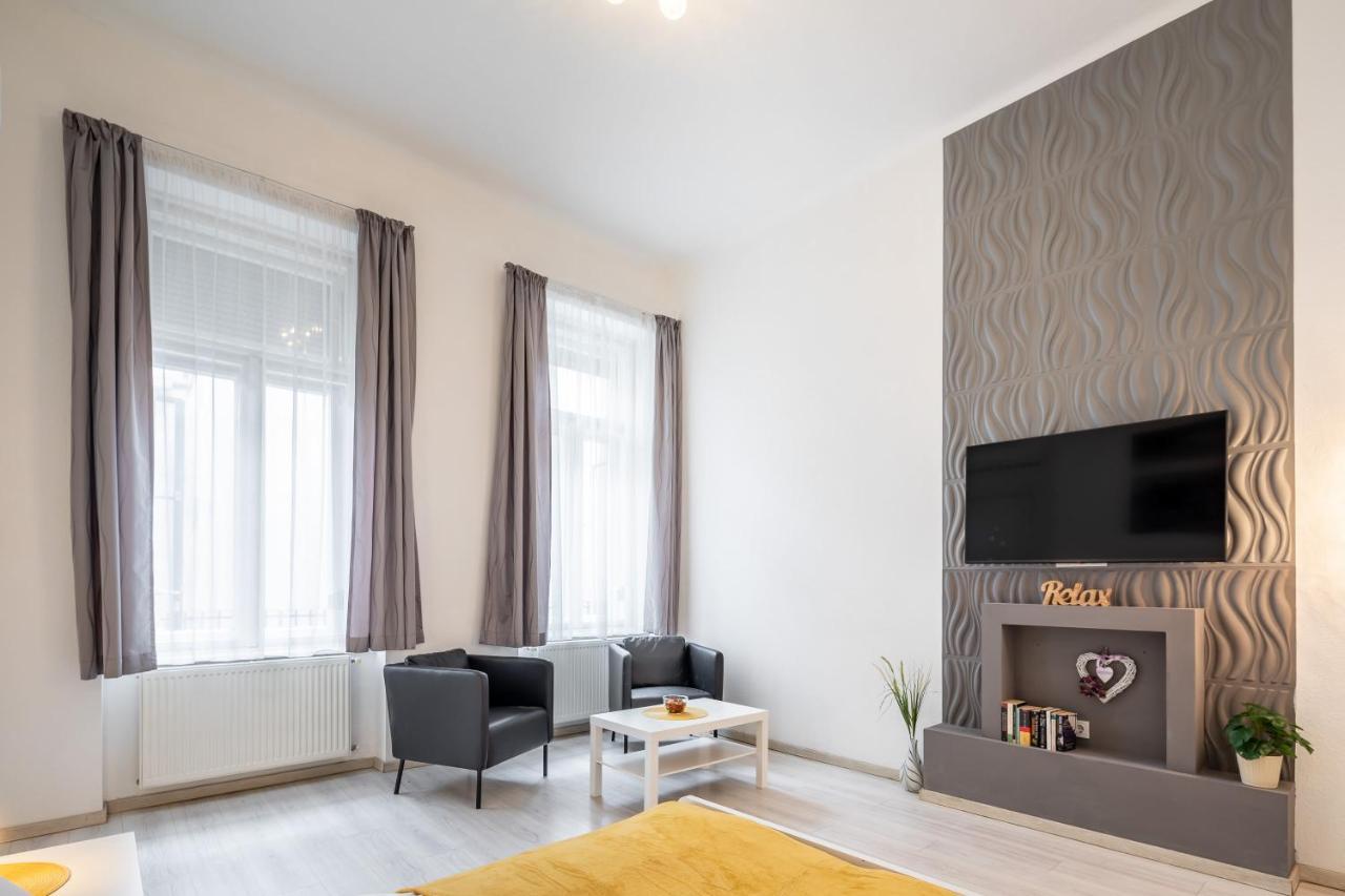 New, High Quality Apartment In The City Center Budapest Exteriör bild